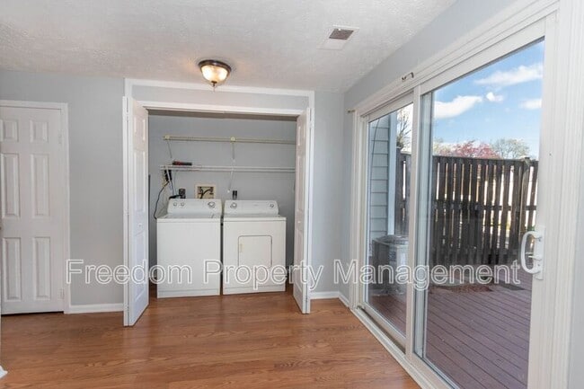 Building Photo - 4686 Hercules Ln