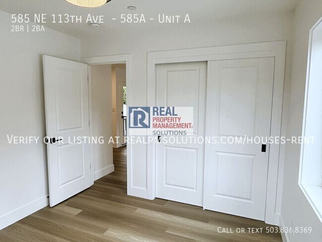 Building Photo - 585 NE 113th Ave