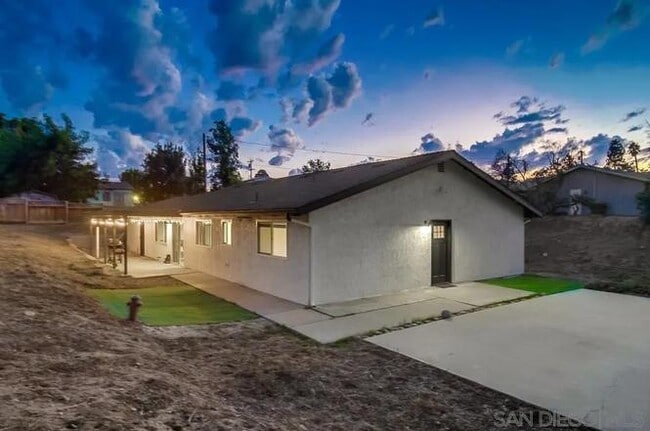 Building Photo - 6964 Mt Vernon St