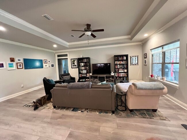 Building Photo - 2180 Ranch Dr