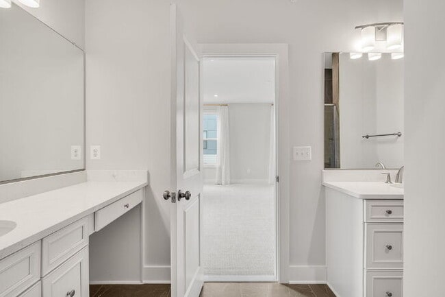 Building Photo - Spacious 3 Bedroom Condo Near VCU & VUU –  Most Utilities Included – $3,200/mo