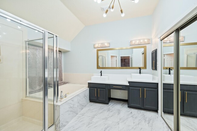 Building Photo - 7624 Lone Meadow Ct