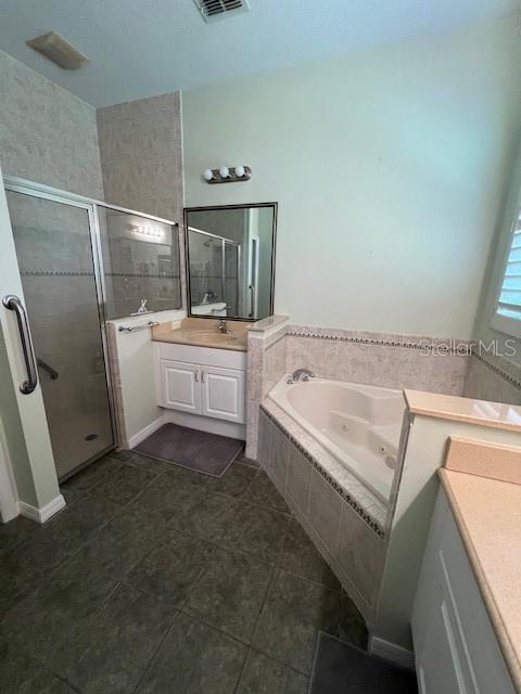 Building Photo - 2427 Caledonian St