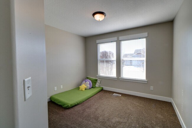 Building Photo - Single Family Lehi Home