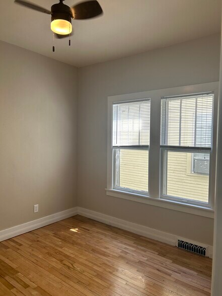 Building Photo - 1034 Bluff Ave