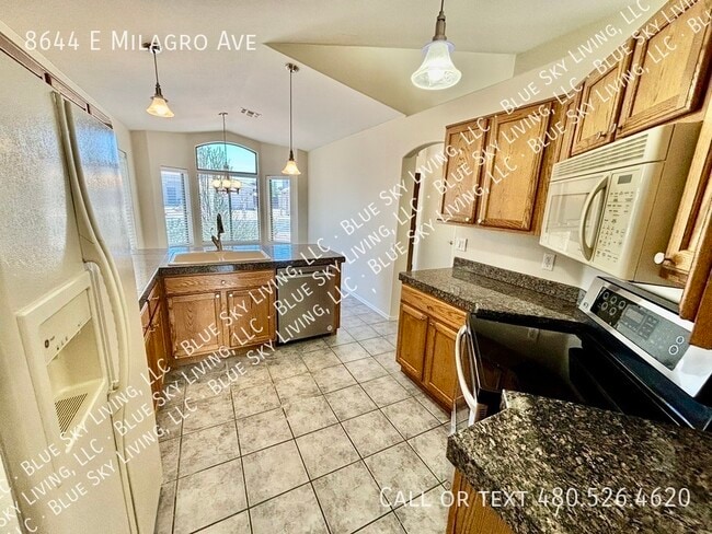 Building Photo - 8644 E Milagro Ave