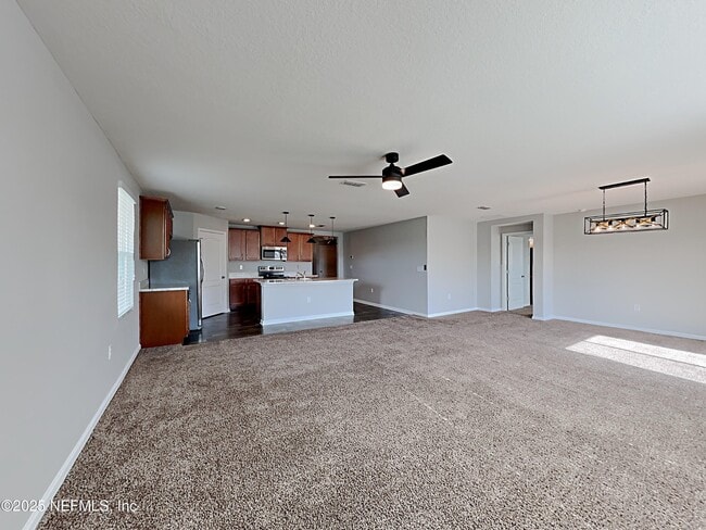 Building Photo - 2209 Pebble Point Dr