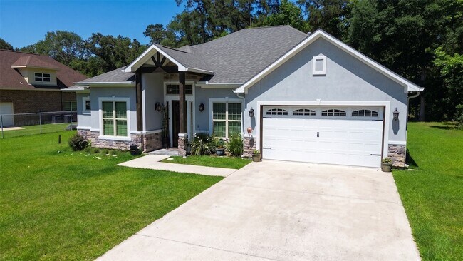 Building Photo - 23057 Kama Dr