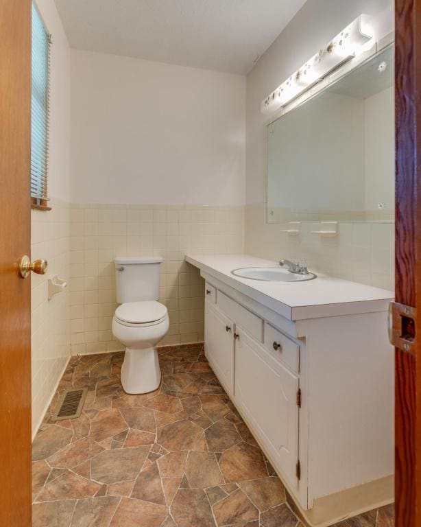 Building Photo - 607 Race St