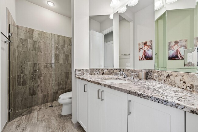 Building Photo - 2600 NW 69th St