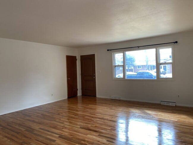 Building Photo - STUDENTS WELCOME! Single-Family Ranch Home in West Ft. Collins w/ Fenced Yard, Lawn Care Included!