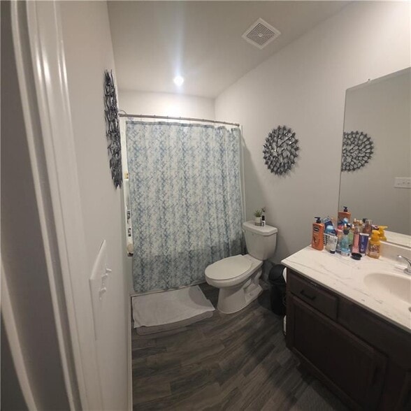 Building Photo - 4768 Rdg Vly Dr