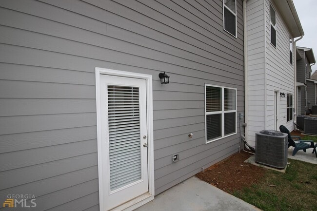 Building Photo - 85 Chastain Cir