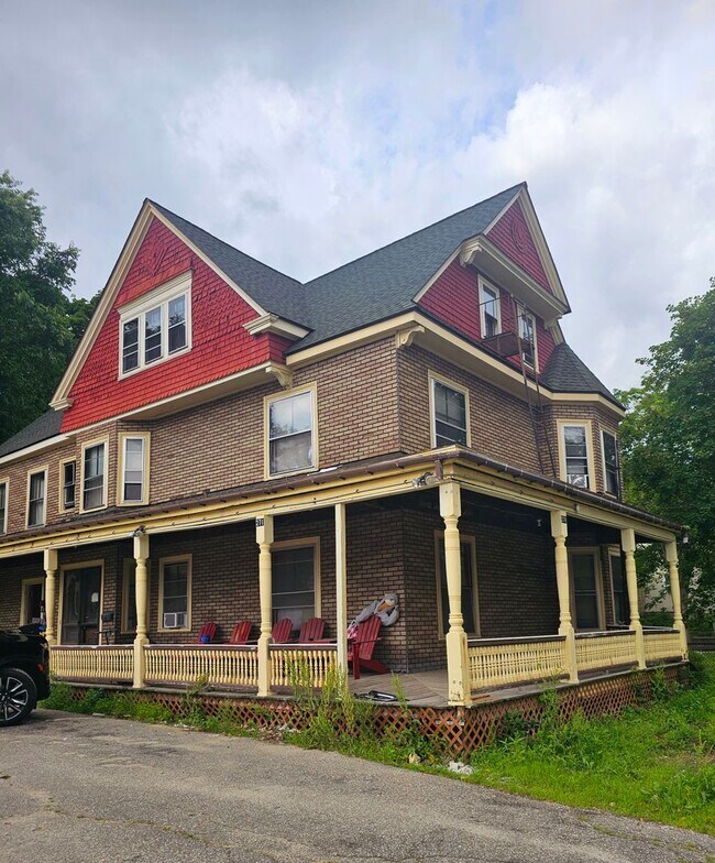 Primary Photo - 271 Nashua St