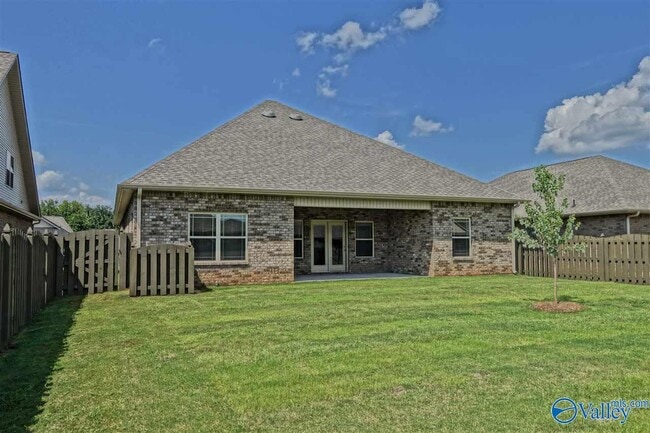 Building Photo - 409 Bay Tree Ln SW