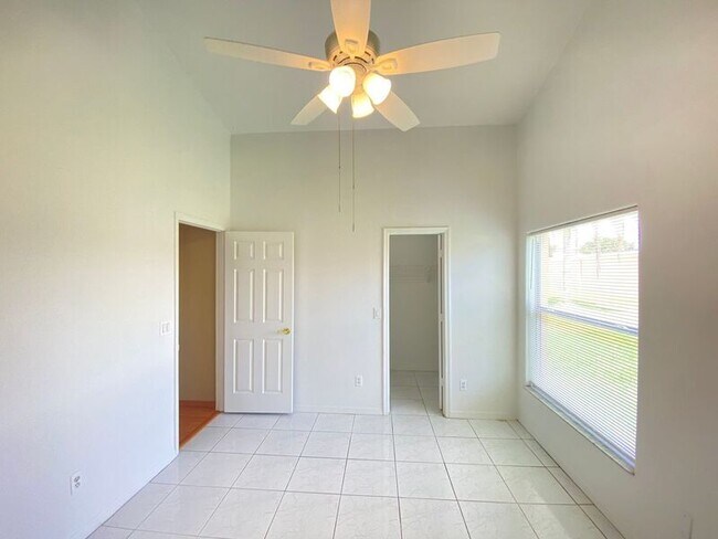 Building Photo - 3310 Crystal Creek Blvd