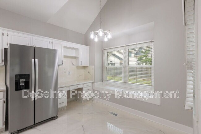 Building Photo - 1012 Beech Tree Ln