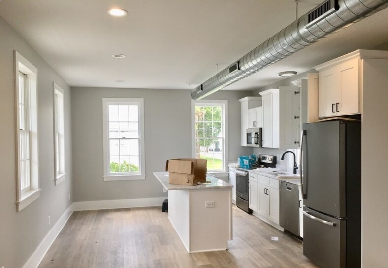 Kitchen - 26 Aiken St