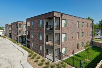 721 W Maple Street - The Lark - Delano Flats