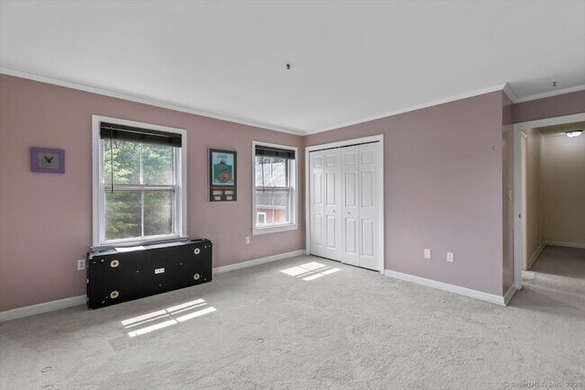 Building Photo - 677 Quinnipiac Ave