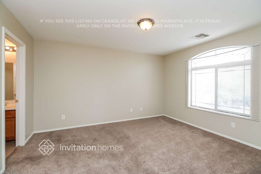 Building Photo - 3417 W Wayland Dr