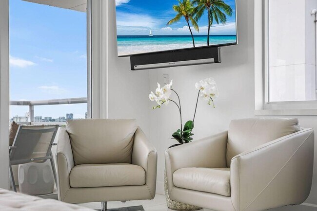 Building Photo - 545 S Fort Lauderdale Beach Blvd