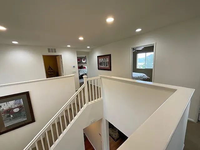 Building Photo - Immaculate 5-Bedroom Executive Home in Desirable Plum Canyon