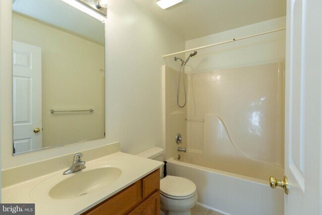Building Photo - 59 Stork Ln