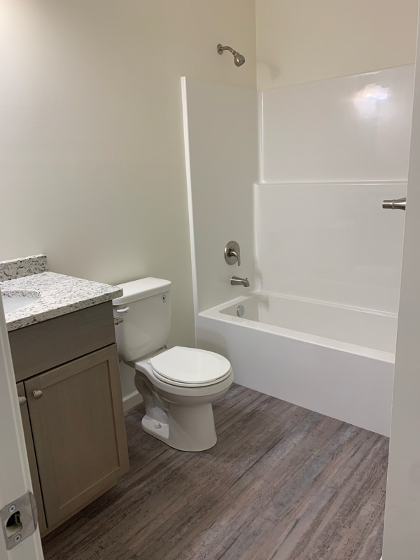 Building Photo - 456 Westside Dr, Unit 6