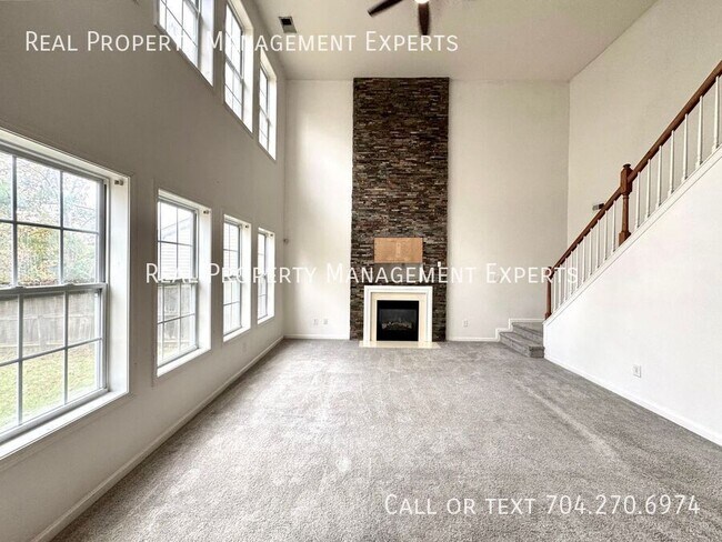 Building Photo - 8549 Filbert Ln