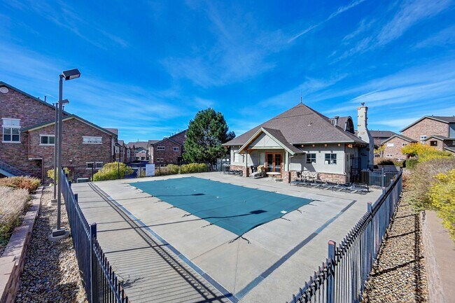 Building Photo - $1,950.00 - 2 Beds, 2 Bath, Condo in Auror...