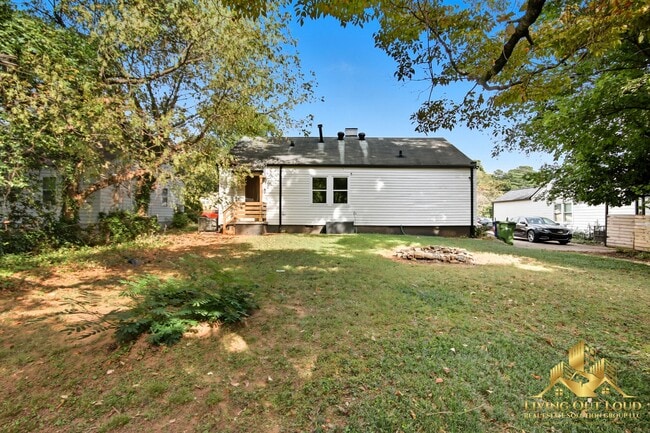 Building Photo - 1439 Westridge Rd SW