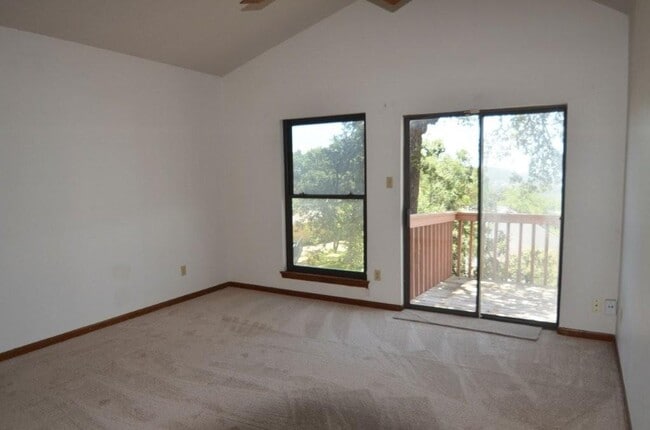 Building Photo - 4603 Twin Valley Cir