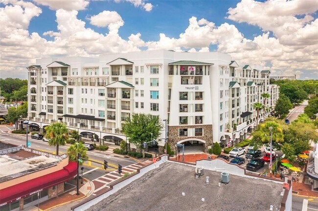 Primary Photo - 2305 Edgewater Dr