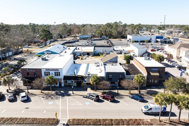 Building Photo - 1890 Colony Dr