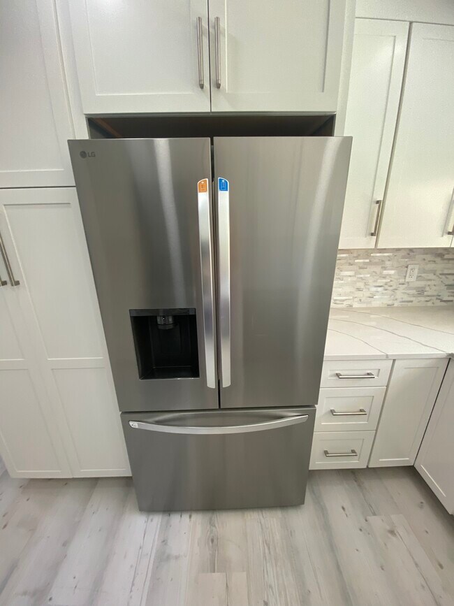 Building Photo - 9653 S 44th St