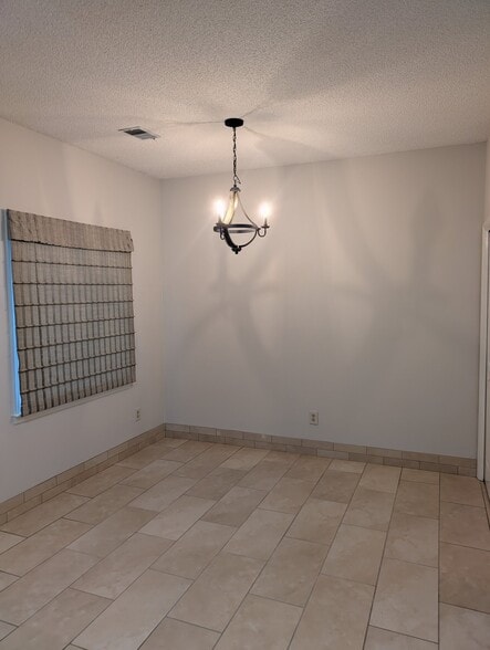 Building Photo - 106 Bethany Ln