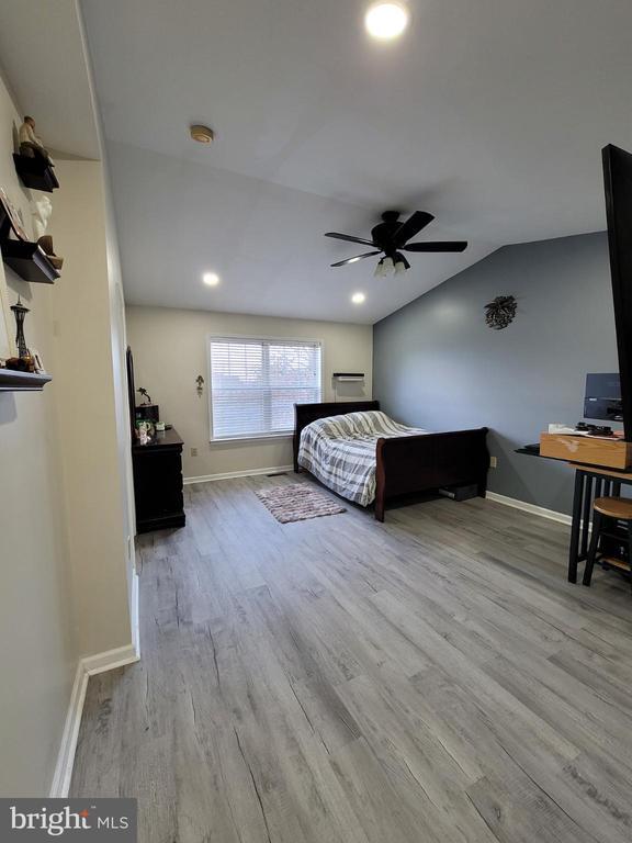 Building Photo - 510 Clearview Dr