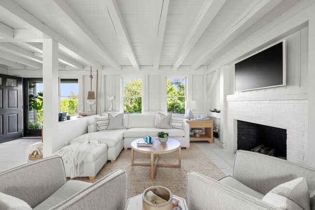 Building Photo - 1 Doc Ryder Dr