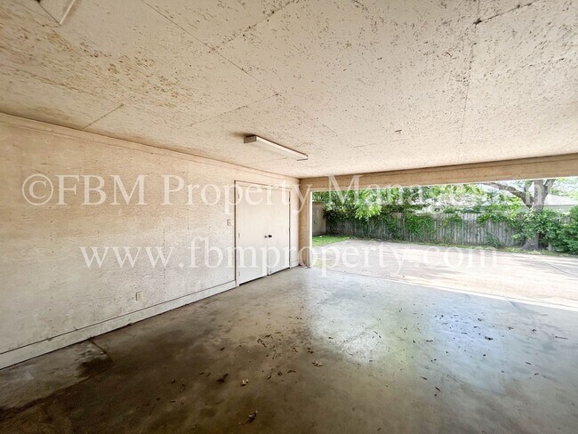 Building Photo - 1500 Elmwood Ave