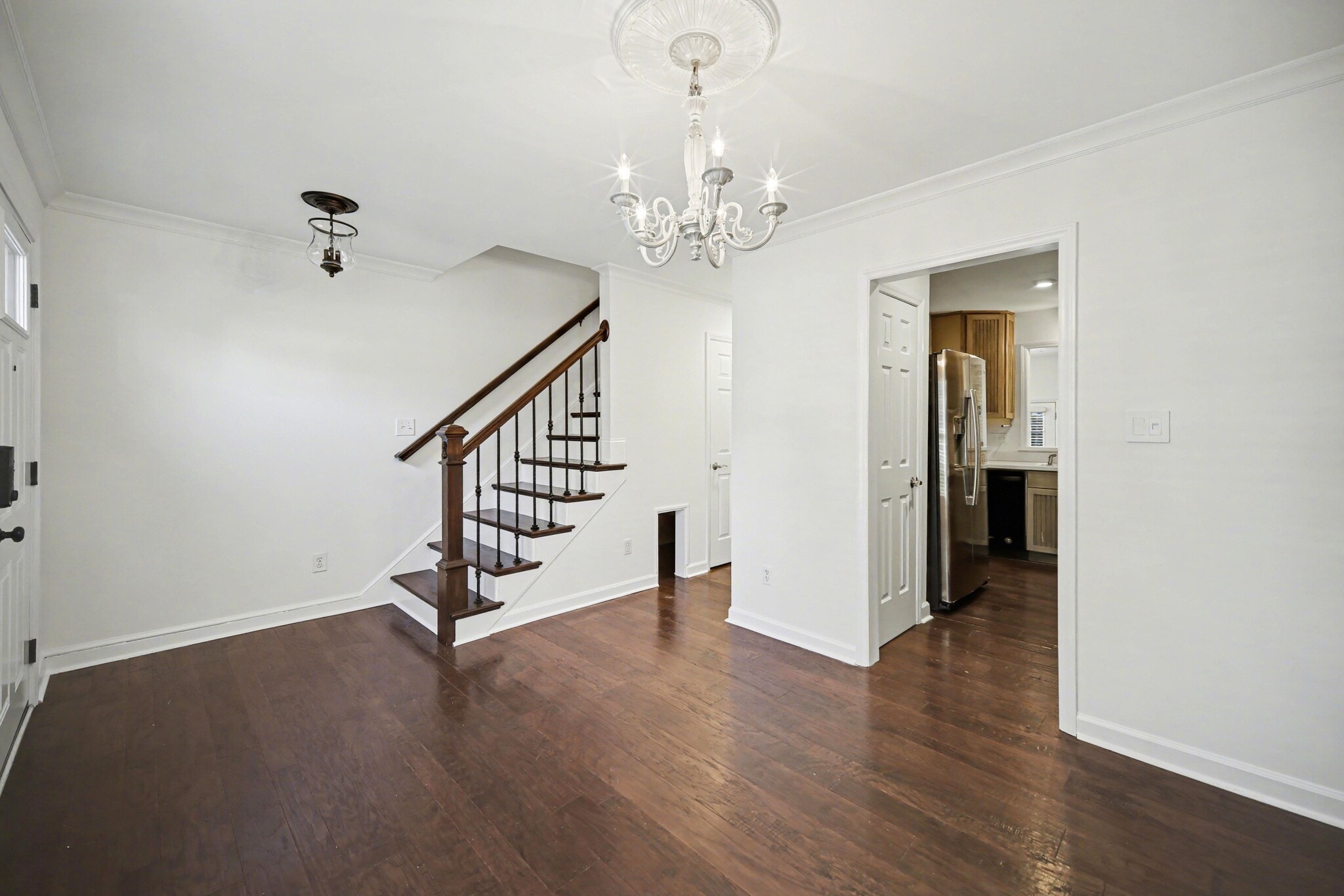 Building Photo - 520 N Poplar St