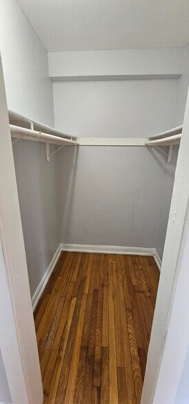 Building Photo - 4613 N Beacon St
