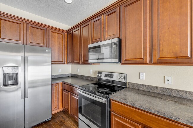Building Photo - 627 Aeolian Dr