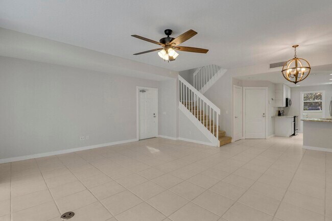 Building Photo - 468 Capistrano Dr