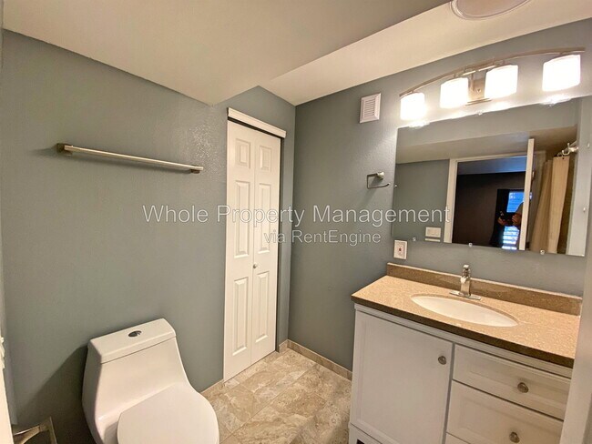 Building Photo - 5981 S Zante Way