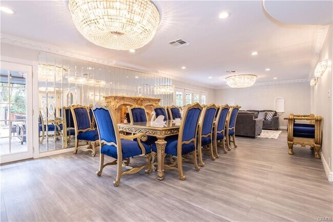 Building Photo - 18834 Devonshire St