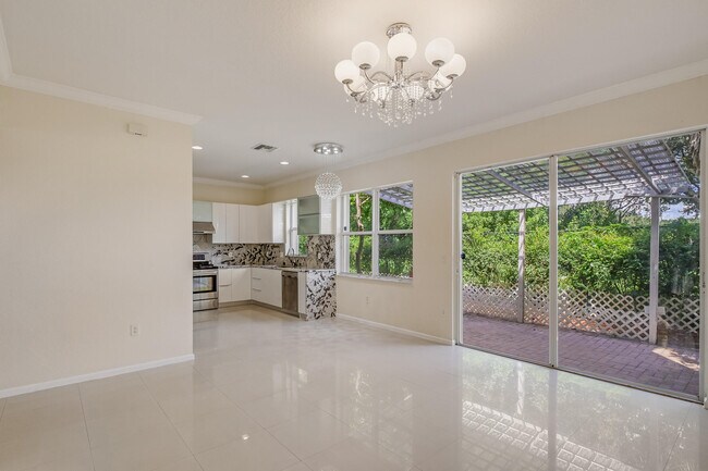 Building Photo - 10208 White Water Lily Way