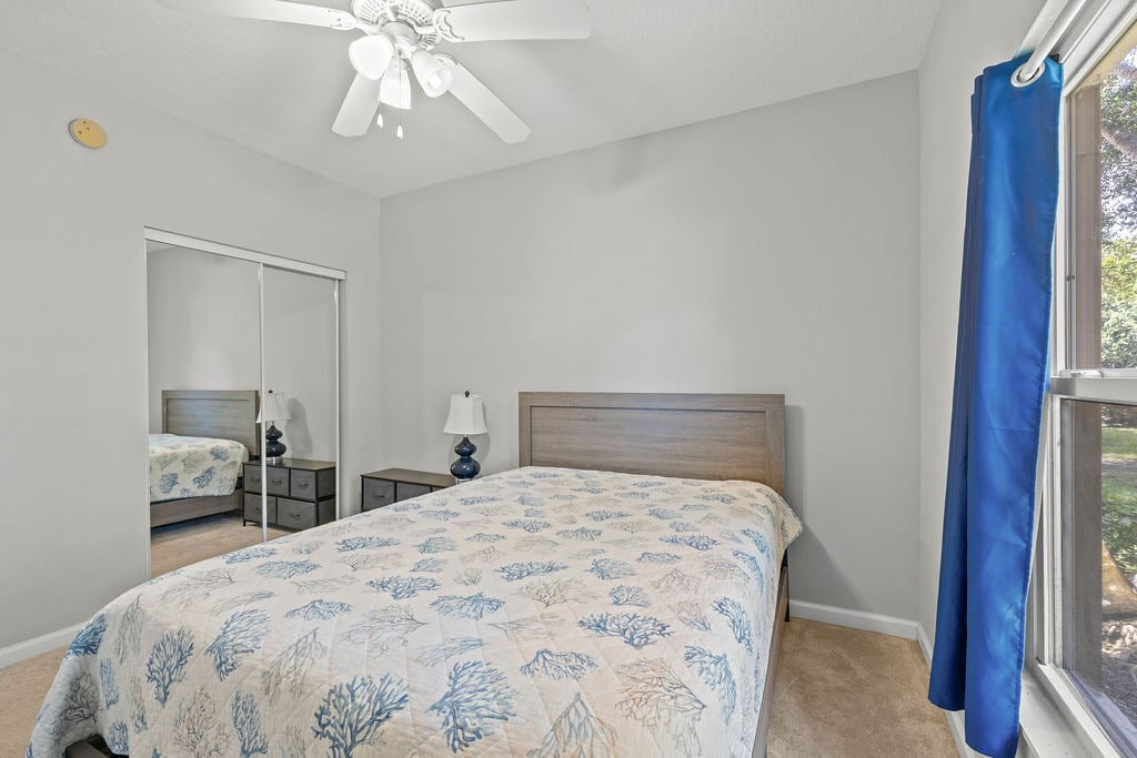Building Photo - 5060 Fairways Cir