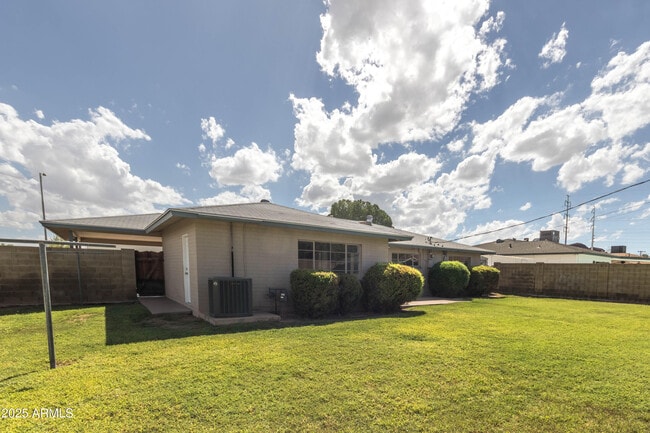 Building Photo - 6708 E Granada Rd