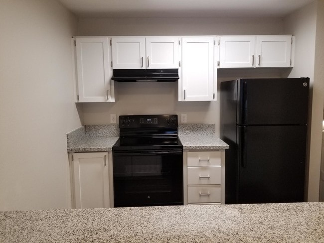 Building Photo - The Grove